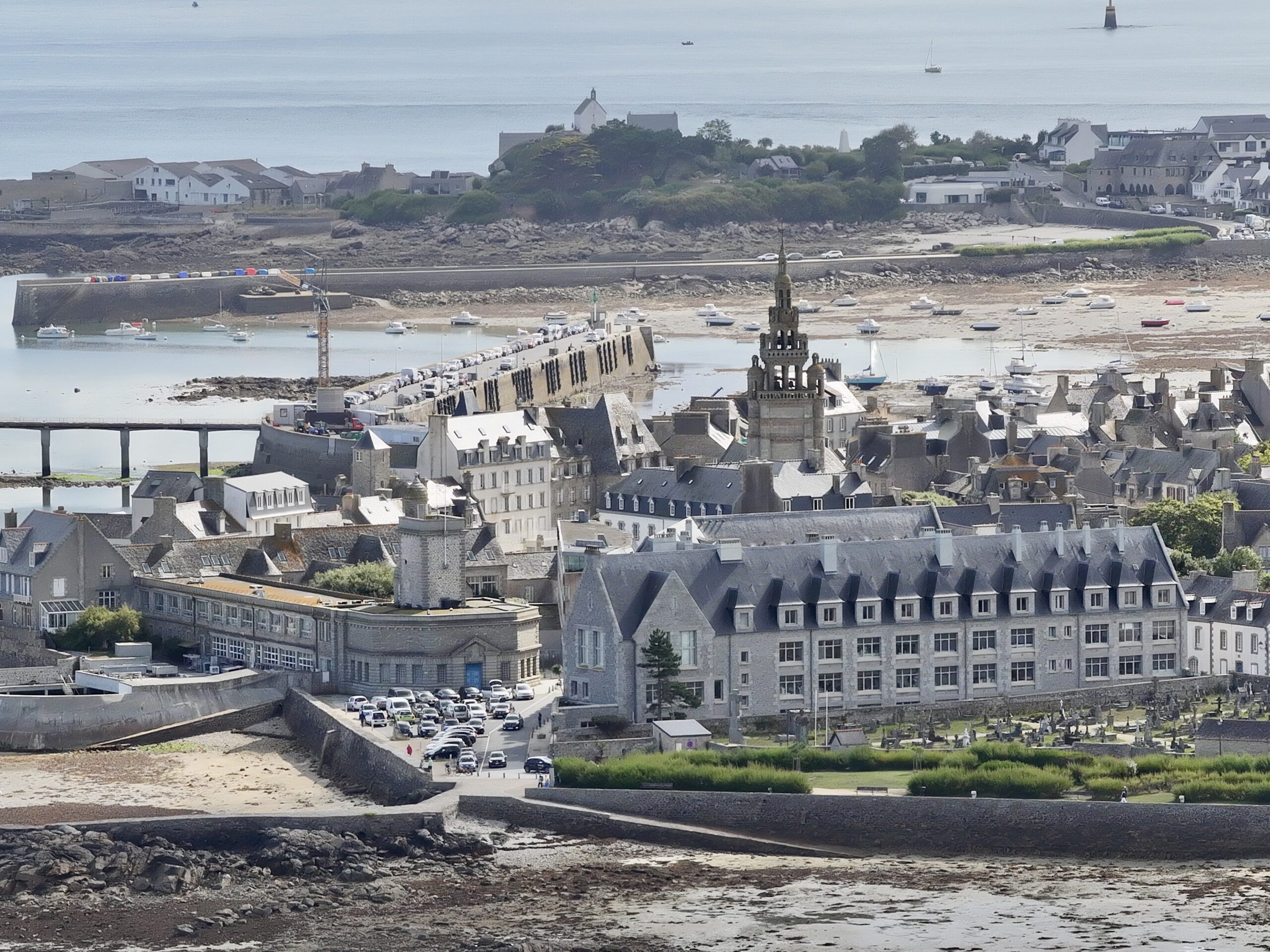 Photo aérienne de paysages naturels en Finistère - Réalisée par Drone Arvor Production.